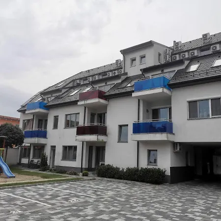 Szabó Lux Apartamento *